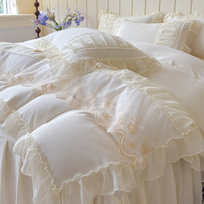 91家纺网 家纺一手货源 找家纺 狂想家 2025高定蕾丝糯小棉安妮系列四件套 奶昔白