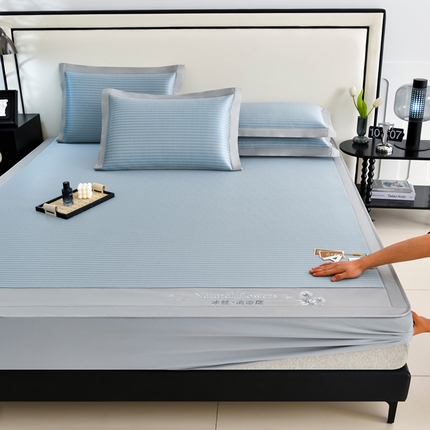 91家纺网 家纺一手货源 找家纺 （总）小牛席业2025新款经典条纹冰丝清凉席席子系列（床笠款）凉席藤席冰藤席冰丝席草席竹席乳胶席凉豆豆席 