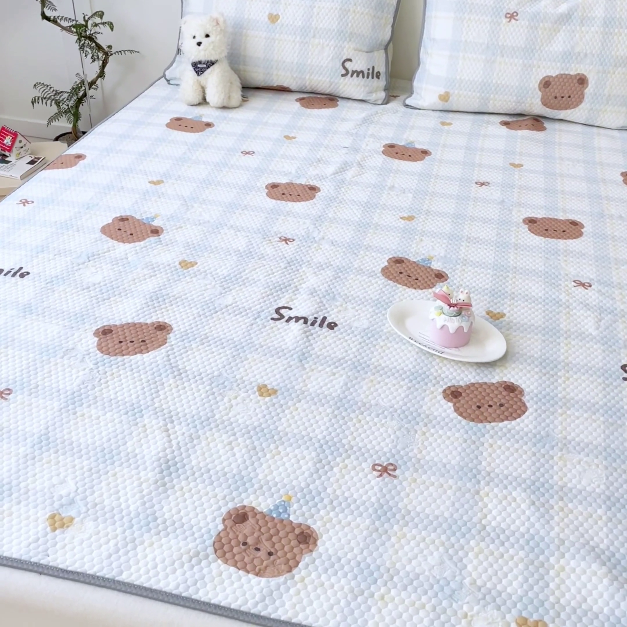 91家纺网 家纺一手货源 找家纺 川悦生活 2025新款大版冰豆豆凉豆豆凉席 格拉熊