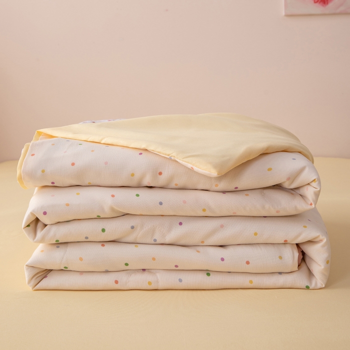 91家纺网 家纺一手货源 找家纺 南北家居 2025新款针织棉双层纱夏被四件套 晨露波点