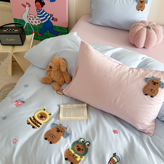 91家纺网 家纺一手货源 找家纺 TT.one 塔塔家居 2025新款全棉双层纱毛巾绣萌宠系列四件套 呆萌皮皮