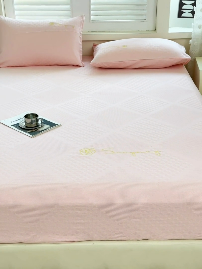 91家纺网 家纺一手货源 找家纺 曼町家居 2025新款全棉华夫格床笠 浅粉