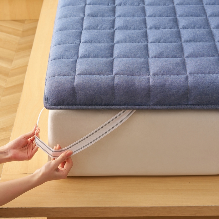 91家纺网 家纺一手货源 找家纺 锦丝钰床垫 2025新款色织水洗棉棉花床垫 牛仔蓝