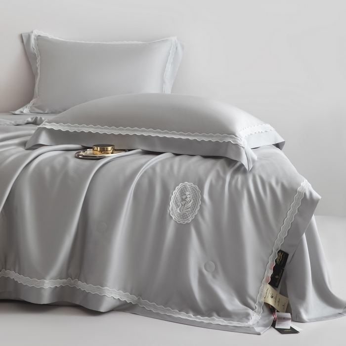 91家纺网 家纺一手货源 找家纺 桂雅居2025新款80支进口莱赛尔双丝夏被-达芙妮 雅灰