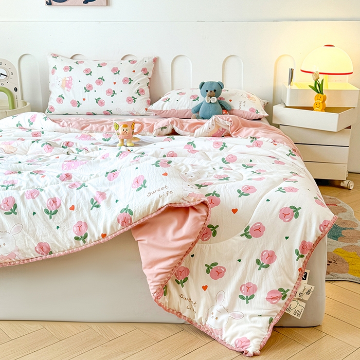 91家纺网 家纺一手货源 找家纺 熙宴家纺 2025新款A类水洗双层纱100%新疆棉花印花夏被空调被夏凉被 小兔花园