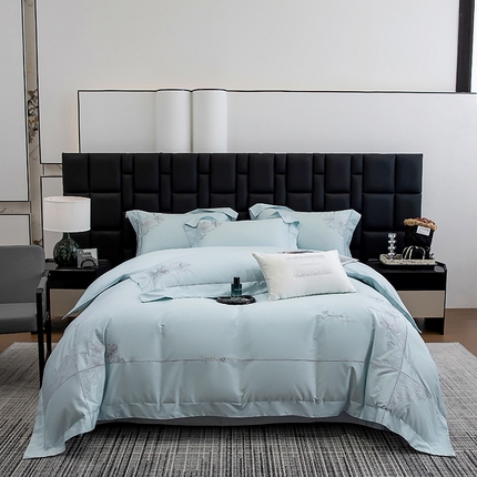 91家纺网 家纺一手货源 找家纺 张公子婚庆馆 2025新款120支新疆长绒棉居家绣花工艺系列四件套—花雾 云水蓝