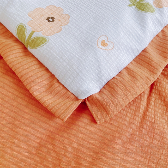 91家纺网 家纺一手货源 找家纺 南北家居 2025新款亲肤泡泡棉提花夏被 晓春