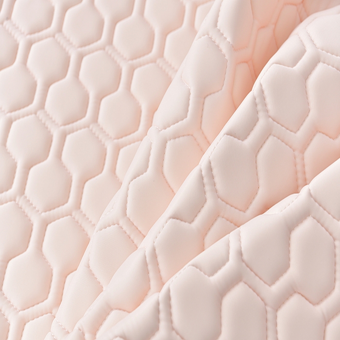 91家纺网 家纺一手货源 找家纺 畅畅家纺 2025新款夏季凉感丝足球花纯色凉席夏被四件套 足球花-香妃粉