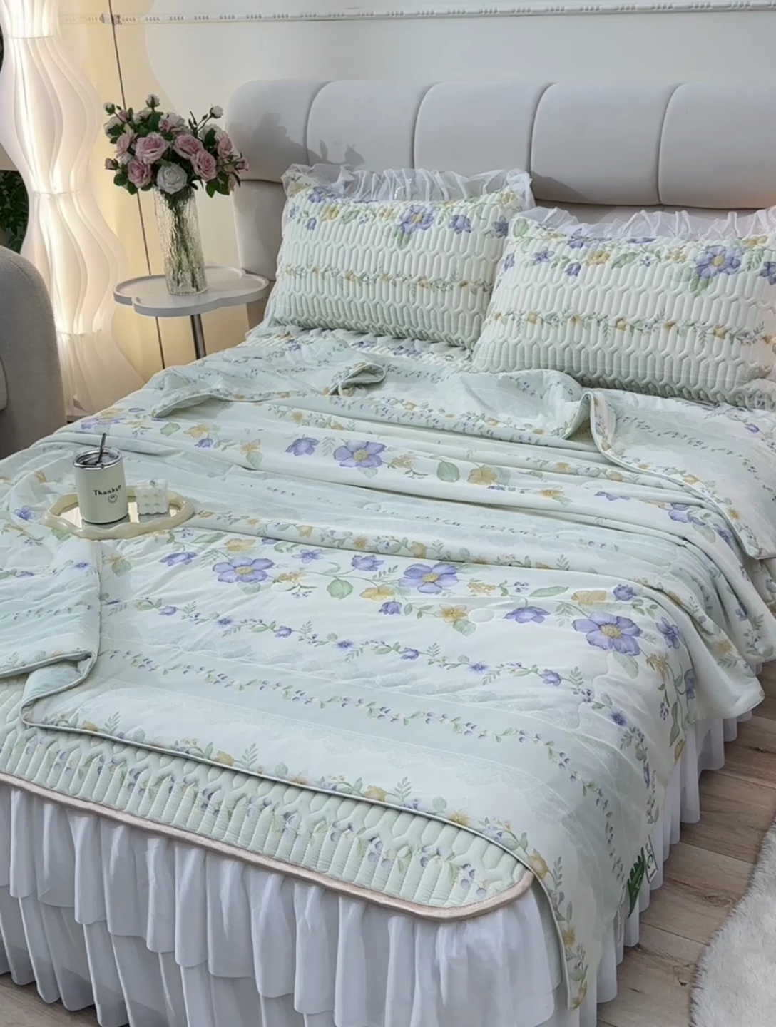 91家纺网 家纺一手货源 找家纺 畅畅家纺 2025新款夏季凉感丝印花足球花凉席夏被夏凉被空调被四件套 足球花-花香四溢