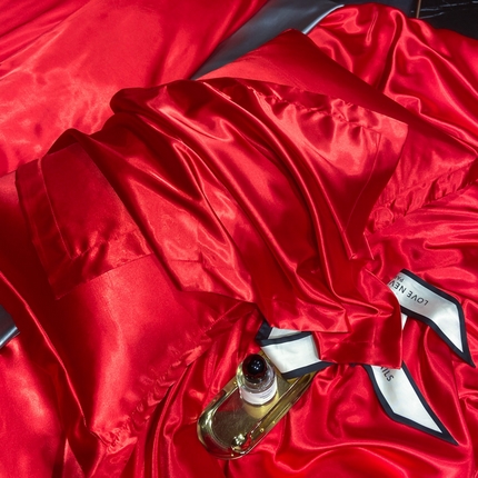 91家纺网 家纺一手货源 找家纺 【蒂梵熙家纺】枕套 2025新款夏季高端枕巾轻奢丝滑裸睡丝绸床垫保护套 冰丝豹纹水洗真丝天丝枕头套