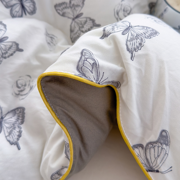 91家纺网 家纺一手货源 找家纺 美派工厂店2025新款水洗邹邹纱夏被 梦幻蝴蝶