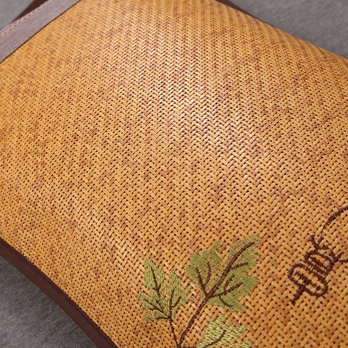 91家纺网 家纺一手货源 找家纺 纽乐家纺 2025新款夏凉凉感艾草花茶香冰藤枕芯茉莉花助睡眠枕头枕芯 艾草茶香冰藤枕-浅咖 35x55cm/只