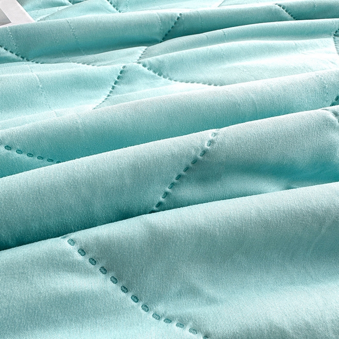 91家纺网 家纺一手货源 找家纺 薇玛仕 2025新款外贸款纯色亲肤磨毛超声波空调被 天空蓝