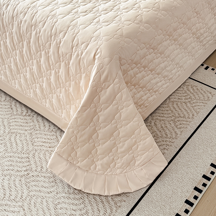 91家纺网 家纺一手货源 找家纺 金喜 2025新款高端100支全棉蚕丝床盖豆邦纤维蚕丝床盖三件套-蝶恋花系列 蝶恋花-杏粉