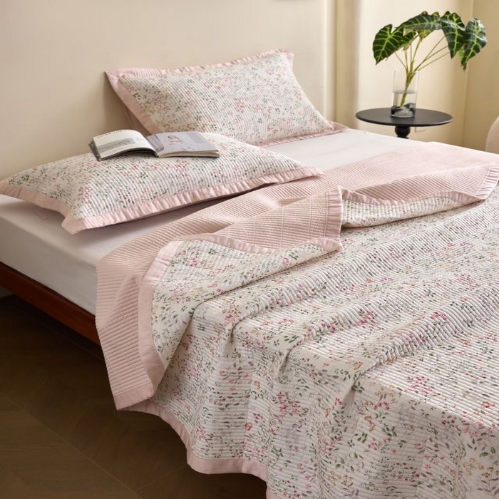 91家纺网 家纺一手货源 找家纺 黛舒家居2025新款天丝水洗印花夏被床盖三件套 吟禾暮