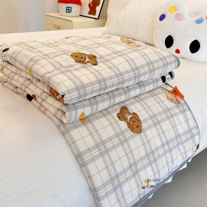 91家纺网 家纺一手货源 找家纺 兜米  2025夏季A类针织棉夏凉被小清新卡通双面针织棉空调被子被芯 格子狗