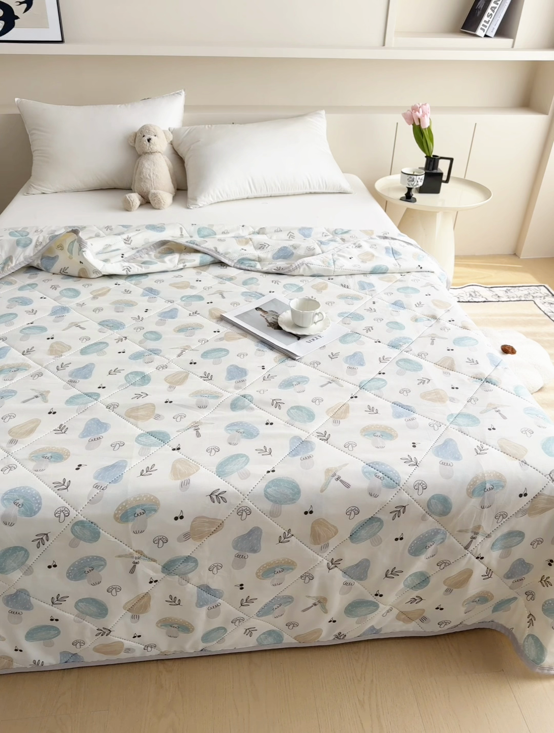 91家纺网 家纺一手货源 找家纺 薇玛仕 2025新款印花款小清新超声波大豆夏凉被空调被 蘑菇花园