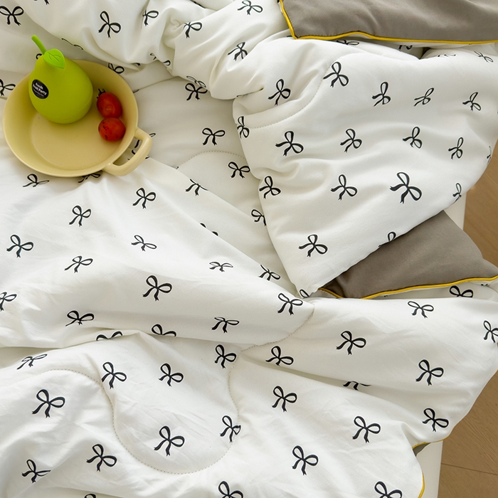 91家纺网 家纺一手货源 找家纺 美派工厂店2025新款水洗邹邹纱夏被 慢生活