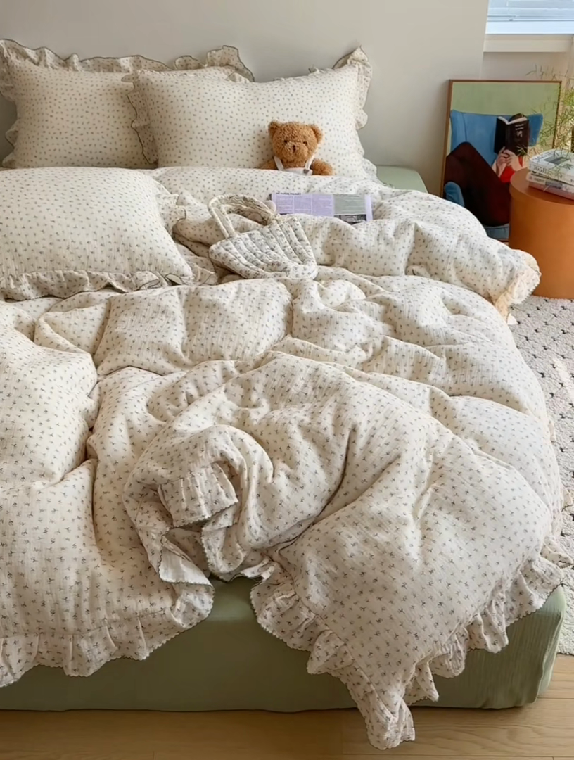 91家纺网 家纺一手货源 找家纺 2025新韩版花边全棉双层皱皱纱布四件套 清新奶盐