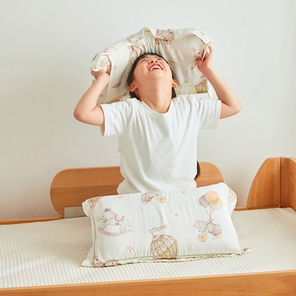 91家纺网 家纺一手货源 找家纺 嗨生活 2025年新品天竹系列A类竹纤维四层纱儿童盖毯 幼儿园夏被夏凉被空调被 田野兔子