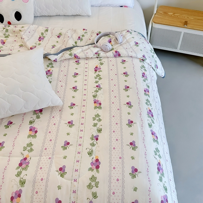 91家纺网 家纺一手货源 找家纺 兜米  2025夏季A类针织棉夏凉被小清新卡通双面针织棉空调被子被芯 小葡萄