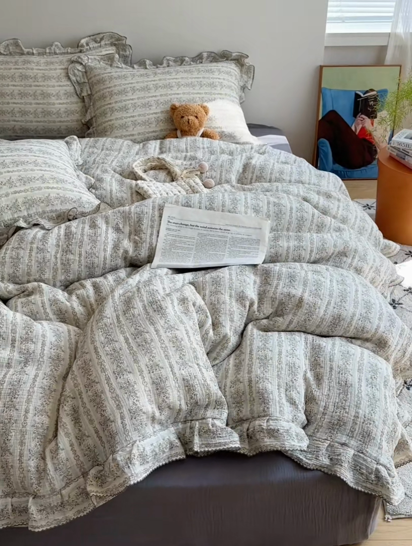 91家纺网 家纺一手货源 找家纺 2025新韩版花边全棉双层皱皱纱布四件套 白兰地