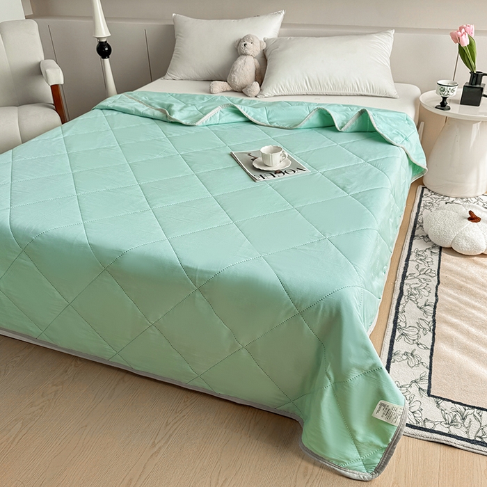 91家纺网 家纺一手货源 找家纺 薇玛仕 2025新款外贸款纯色亲肤磨毛超声波空调被 湖水蓝