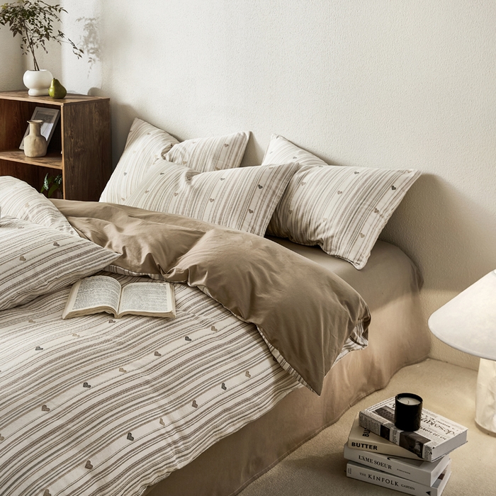 91家纺网 家纺一手货源 找家纺 2025新款全棉水洗棉双层纱印花四件套 拿铁-米