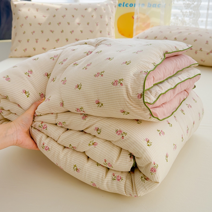 91家纺网 家纺一手货源 找家纺 美派工厂店2025新款水洗邹邹纱夏被 繁花