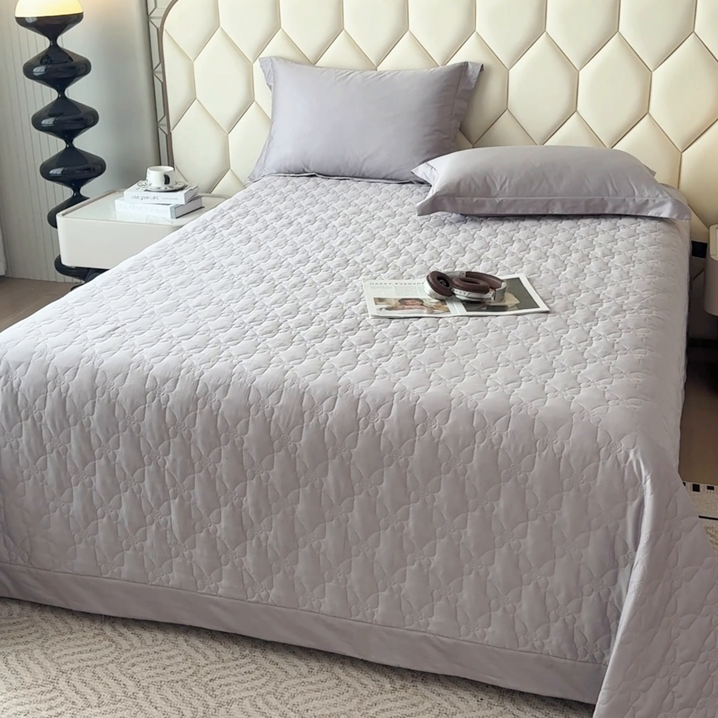 91家纺网 家纺一手货源 找家纺 金喜 2025新款高端100支全棉蚕丝床盖豆邦纤维蚕丝床盖三件套-蝶恋花系列 蝶恋花-灰紫