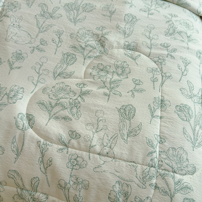 91家纺网 家纺一手货源 找家纺 慕尚 2025新款云感棉花边夏凉被空调被 花遇兔