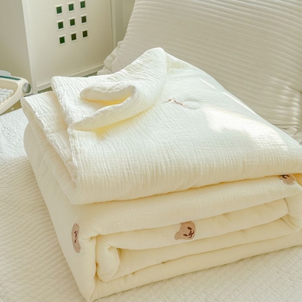 91家纺网 家纺一手货源 找家纺 盼季家纺 2025新款母婴级双层皱皱纱水洗棉夏被夏凉被空调被 ins-小熊