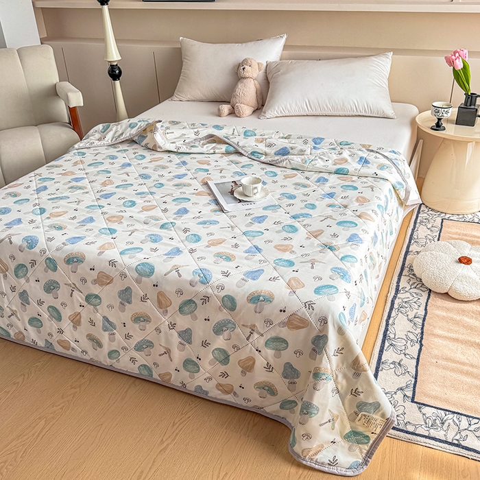 91家纺网 家纺一手货源 找家纺 薇玛仕 2025新款印花款小清新超声波大豆夏凉被空调被 蘑菇花园