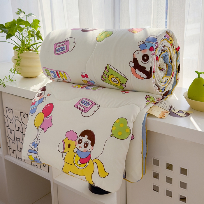 91家纺网 家纺一手货源 找家纺 美派工厂店2025新款水洗邹邹纱夏被 木马小新