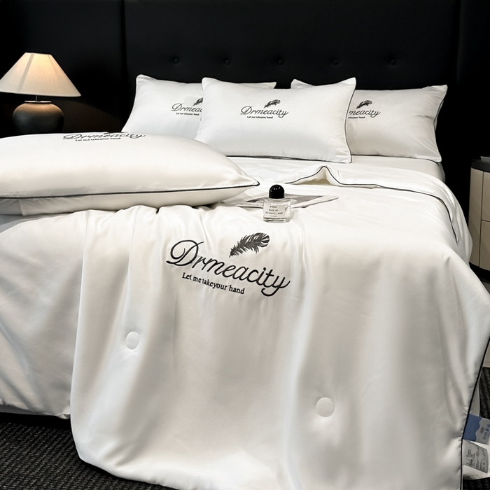 91家纺网 家纺一手货源 找家纺 牛牛家纺 2025新款水洗真丝刺绣夏被夏凉被空调被四件套 梦羽-本白