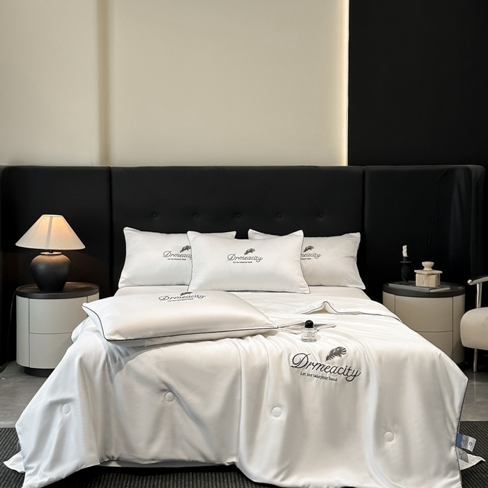 91家纺网 家纺一手货源 找家纺 牛牛家纺 2025新款水洗真丝刺绣夏被夏凉被空调被四件套 梦羽-本白