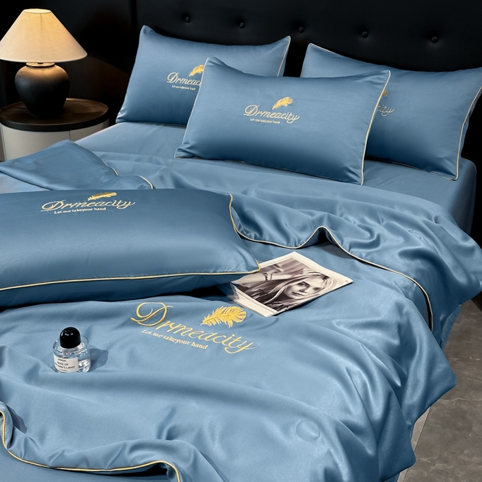 91家纺网 家纺一手货源 找家纺 牛牛家纺 2025新款水洗真丝刺绣夏被夏凉被空调被四件套 梦羽-宾利蓝