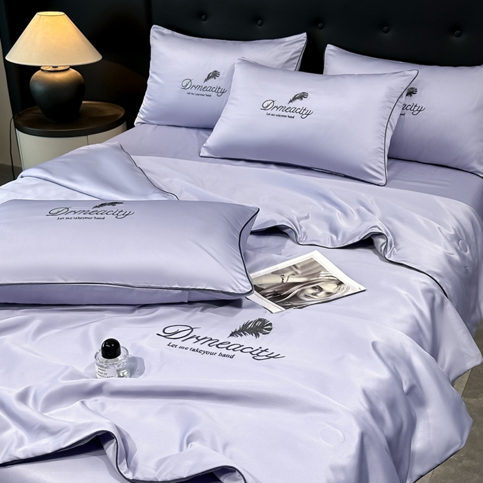 91家纺网 家纺一手货源 找家纺 牛牛家纺 2025新款水洗真丝刺绣夏被夏凉被空调被四件套 梦羽-星黛紫