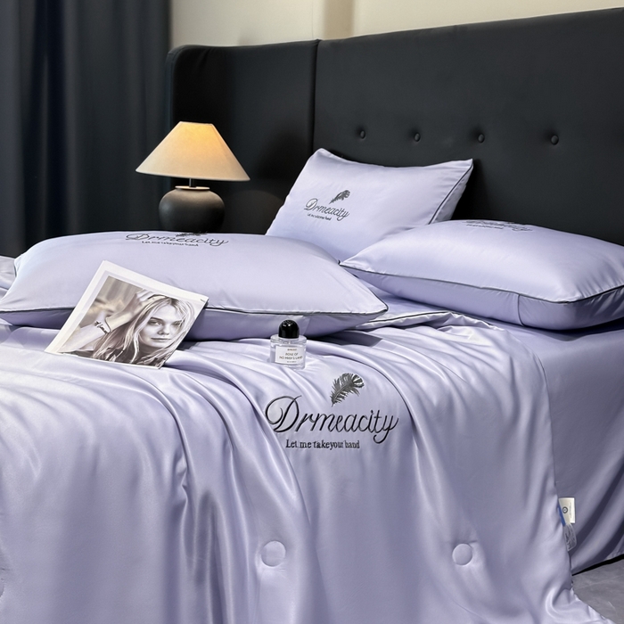 91家纺网 家纺一手货源 找家纺 牛牛家纺 2025新款水洗真丝刺绣夏被夏凉被空调被四件套 梦羽-星黛紫