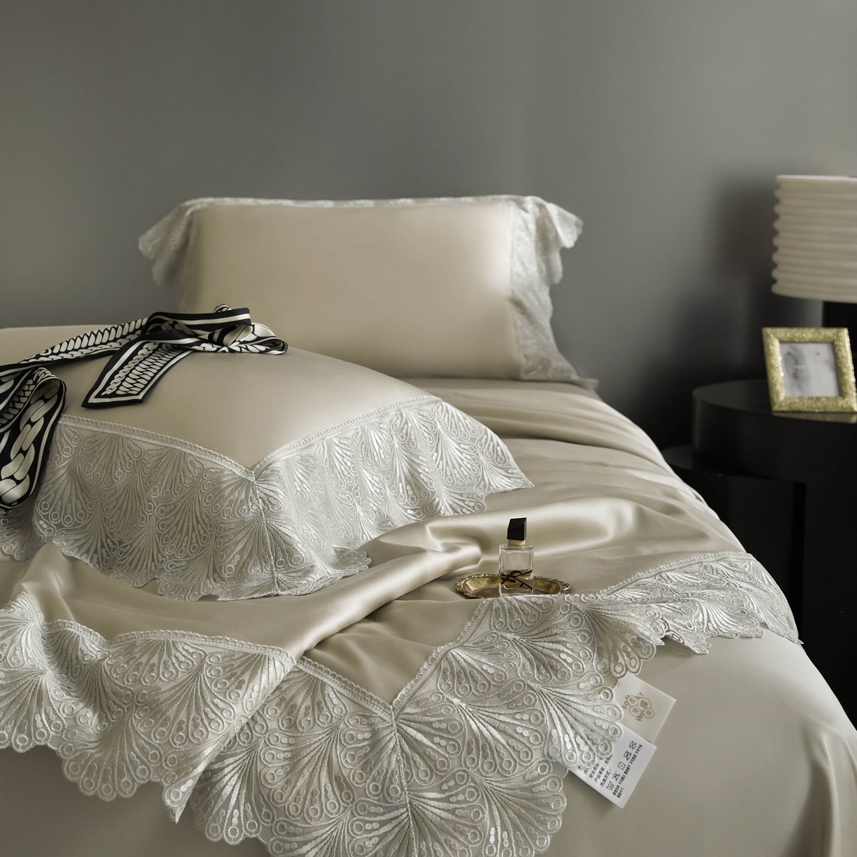 91家纺网 家纺一手货源 找家纺 （总）榻尚家居 2025春夏新款天丝棉蕾丝夏被夏凉被空调被床盖四件套-沐颜