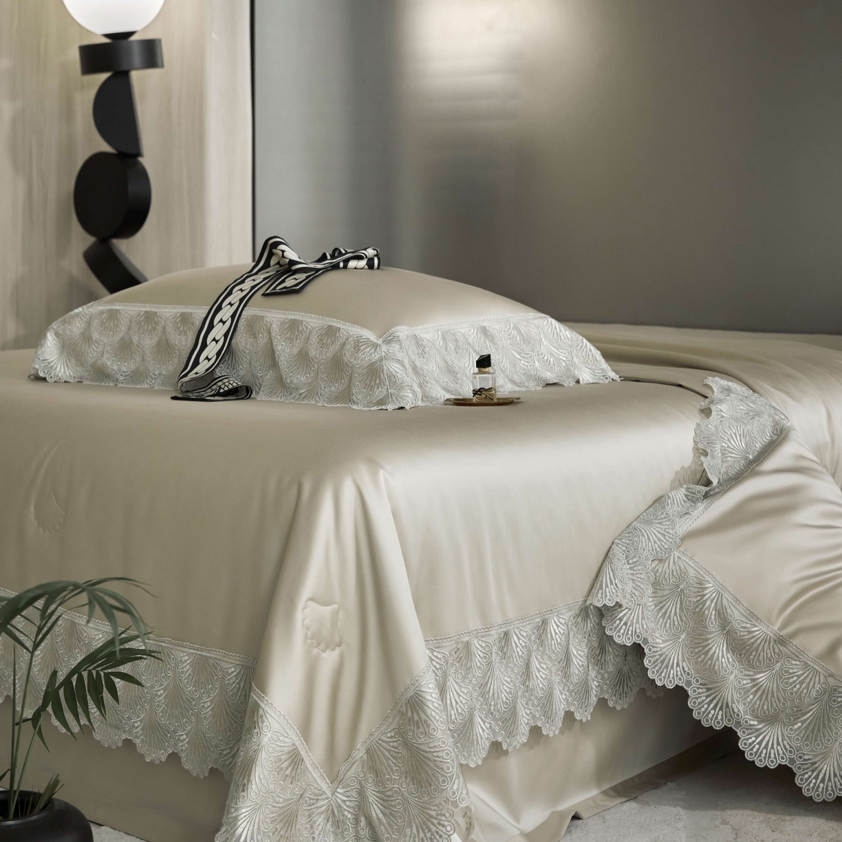 91家纺网 家纺一手货源 找家纺 榻尚家居 2025春夏新款天丝棉蕾丝夏被夏凉被空调被床盖四件套-沐颜 沐颜 金色