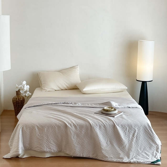 91家纺网 家纺一手货源 找家纺 （总）茧羽世家 2025新款流光星熠系列小提花夏被被子被芯