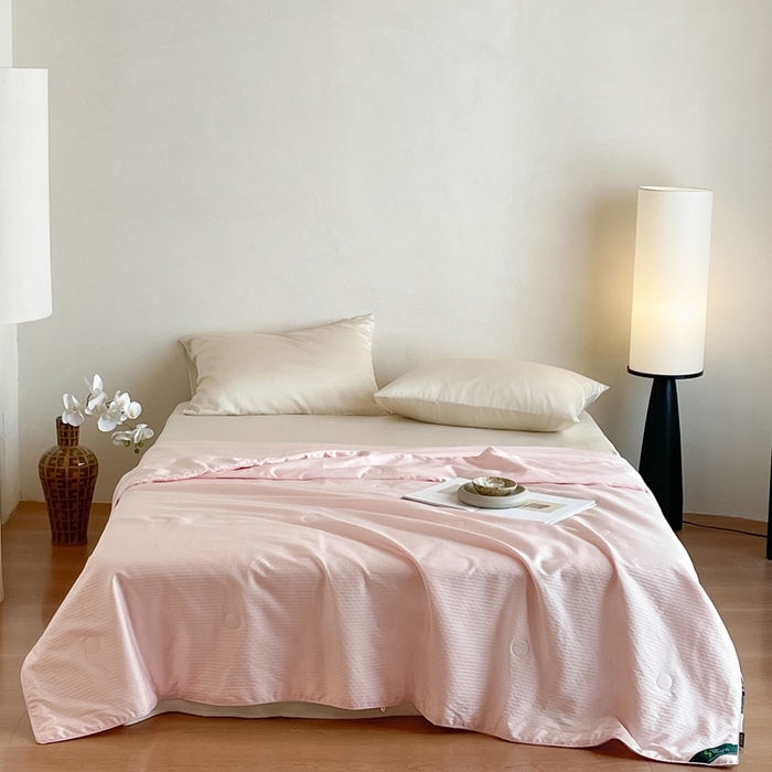 91家纺网 家纺一手货源 找家纺 （总）茧羽世家 2025新款流光星熠系列小提花夏被被子被芯