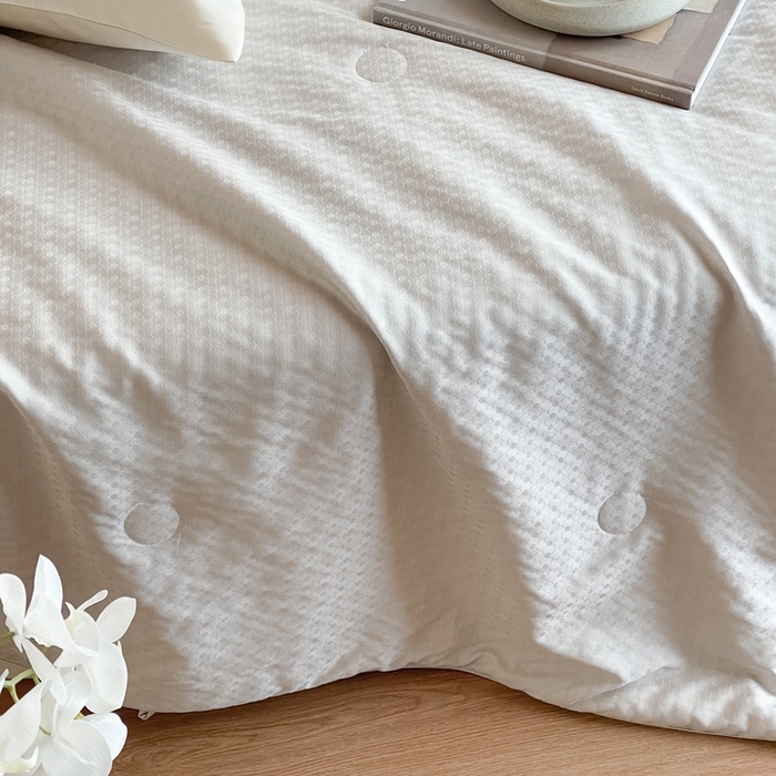 91家纺网 家纺一手货源 找家纺 茧羽世家 2025新款流光星熠系列小提花夏被被子被芯 凌格灰