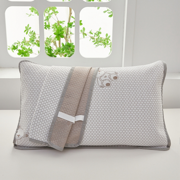 91家纺网 家纺一手货源 找家纺 翎盈家纺 2025新款夏季卡通凉感冰豆豆枕巾可水洗枕头巾单枕巾 小熊咖52x76cm/只