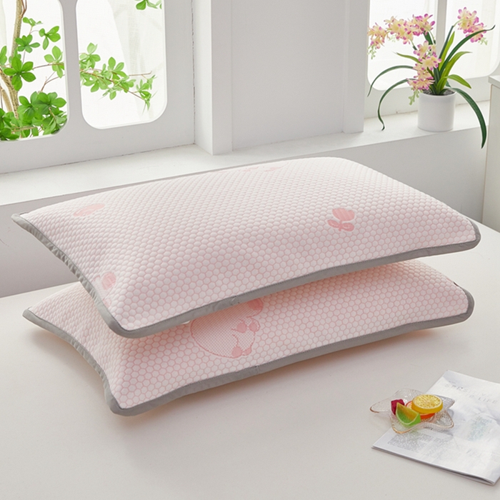 91家纺网 家纺一手货源 找家纺 翎盈家纺 2025新款夏季卡通凉感冰豆豆枕巾可水洗枕头巾单枕巾 卡皮巴拉粉52x76cm/对