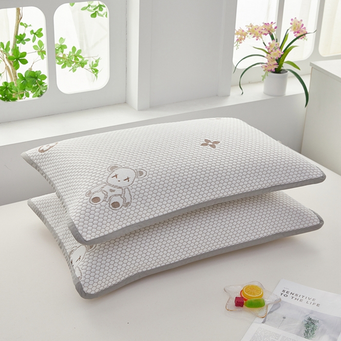 91家纺网 家纺一手货源 找家纺 翎盈家纺 2025新款夏季卡通凉感冰豆豆枕巾可水洗枕头巾单枕巾 小熊咖52x76cm/对