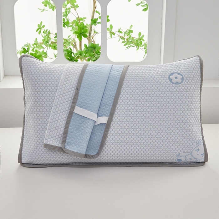 91家纺网 家纺一手货源 找家纺 翎盈家纺 2025新款夏季卡通凉感冰豆豆枕巾可水洗枕头巾单枕巾 小熊蓝52x76cm/对