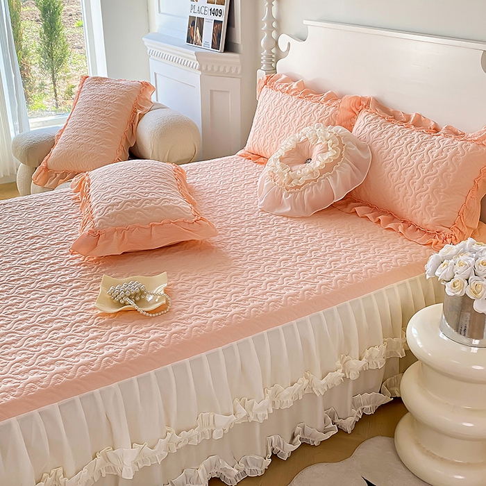 91家纺网 家纺一手货源 找家纺 （总）花香四季家纺 2025新款法式夹棉绗缝床裙单件三件套蕾丝公主风-可可甜心