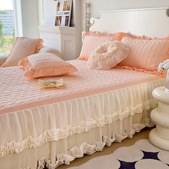 91家纺网 家纺一手货源 找家纺 （总）花香四季家纺 2025新款法式夹棉绗缝床裙单件三件套蕾丝公主风-可可甜心